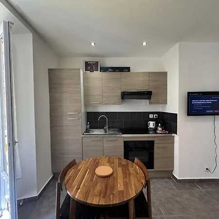 T2 Risso Apartman